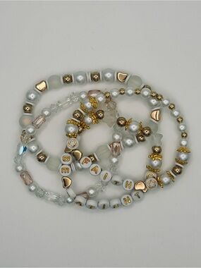 White and Gold 'Faith' Beaded Stretch Bracelet Set